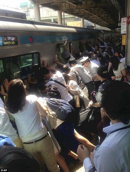 People work together to help during an accident